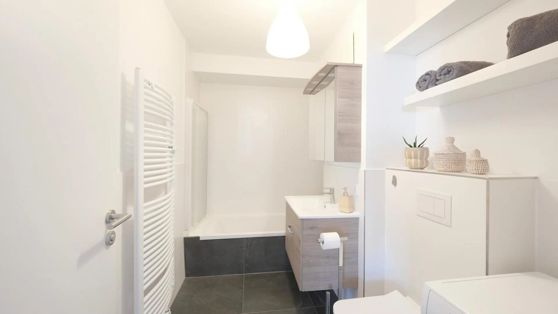 Exklusive Traumwohnung In Bester Innenstadt Lage Hannover 0*,