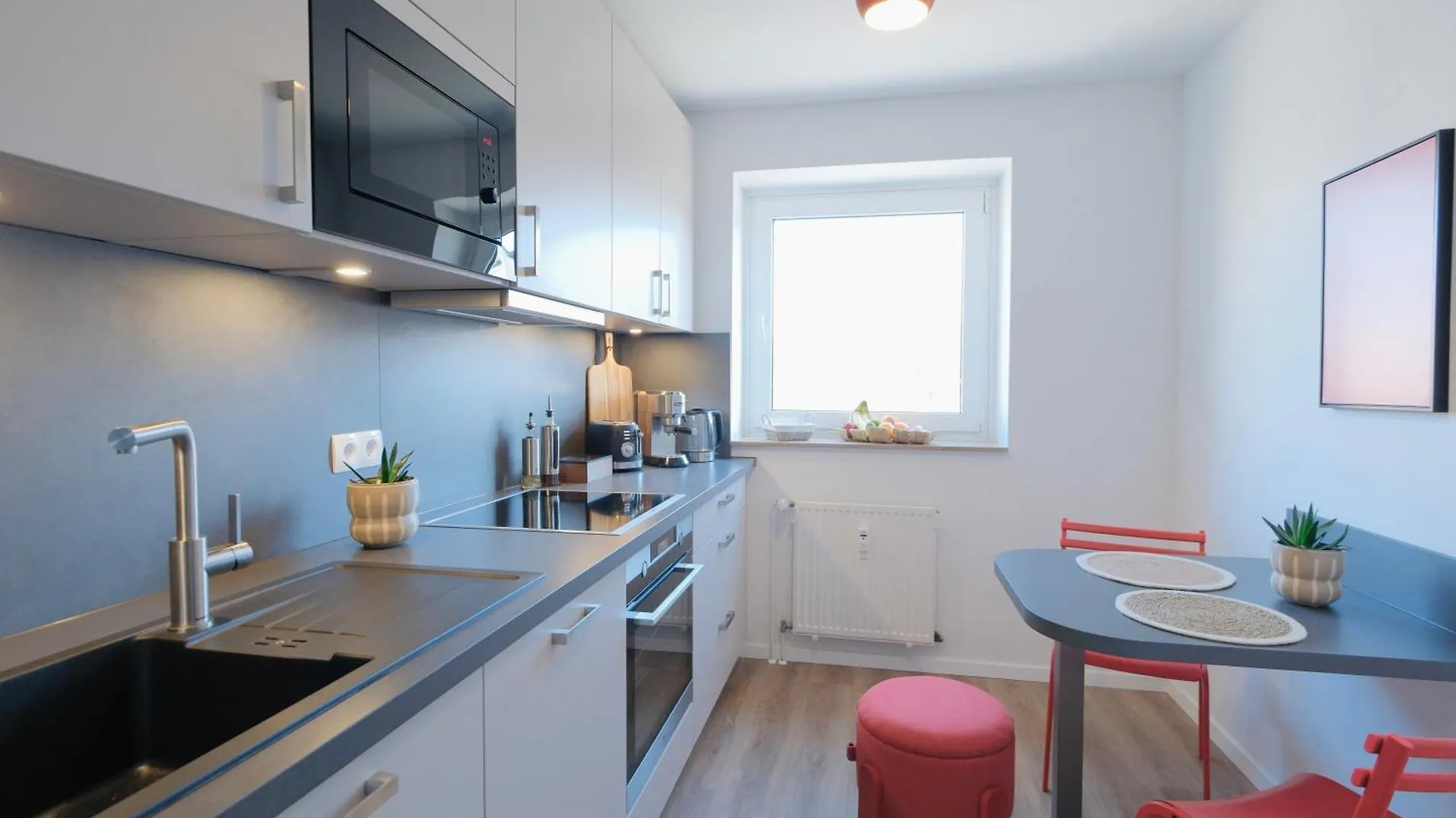 Exklusive Traumwohnung In Bester Innenstadt Lage Hannover 0*,  Germany