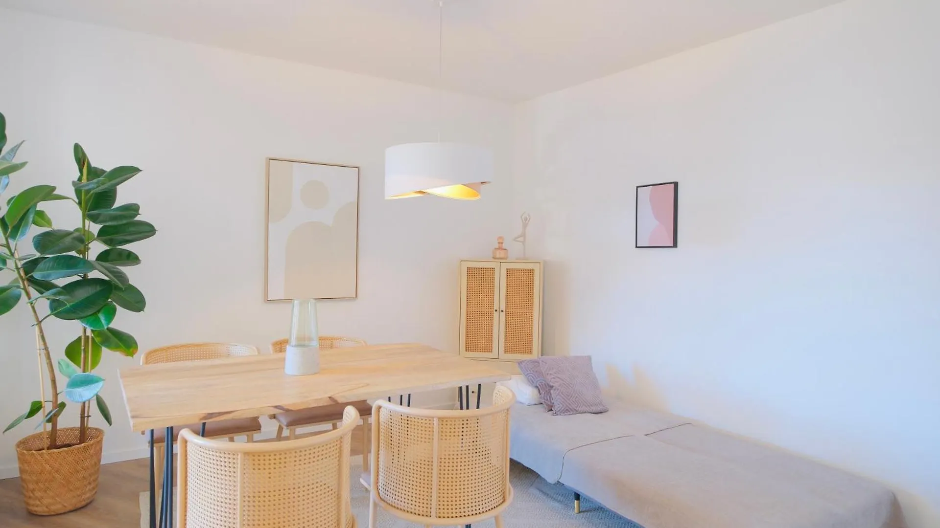 Exklusive Traumwohnung In Bester Innenstadt Lage Hannover 0*,  Germany